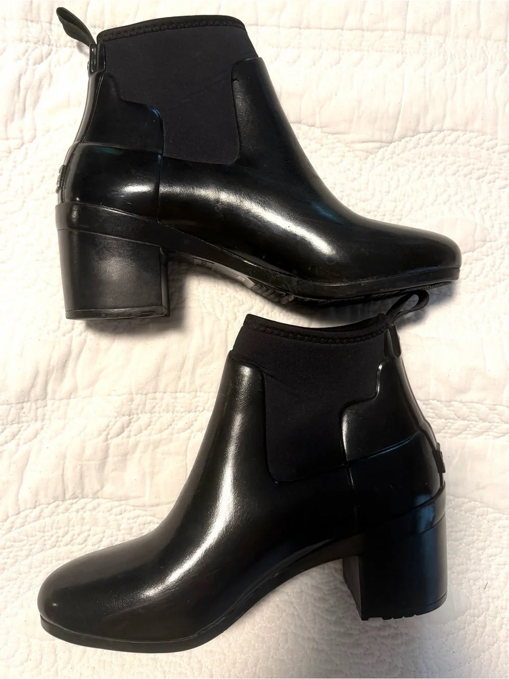 Hunter Refined Mid Heel Gloss Boots